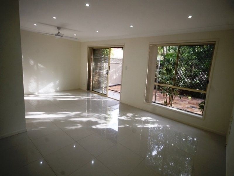 12/2 Brown Street, Labrador QLD 4215