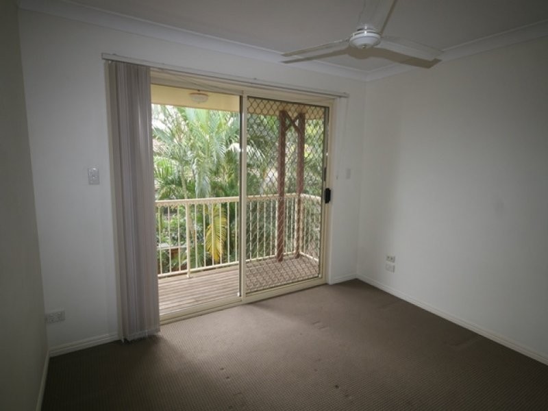 12/2 Brown Street, Labrador QLD 4215