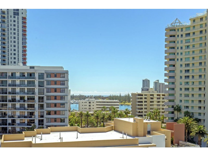 2 Aqua Street, Southport QLD 4215