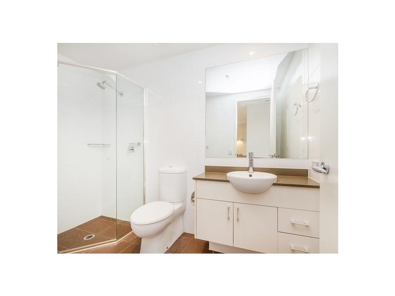 2 Aqua Street, Southport QLD 4215