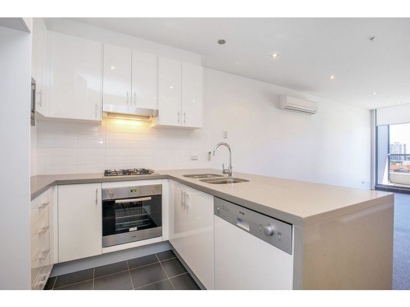 2 Aqua Street, Southport QLD 4215