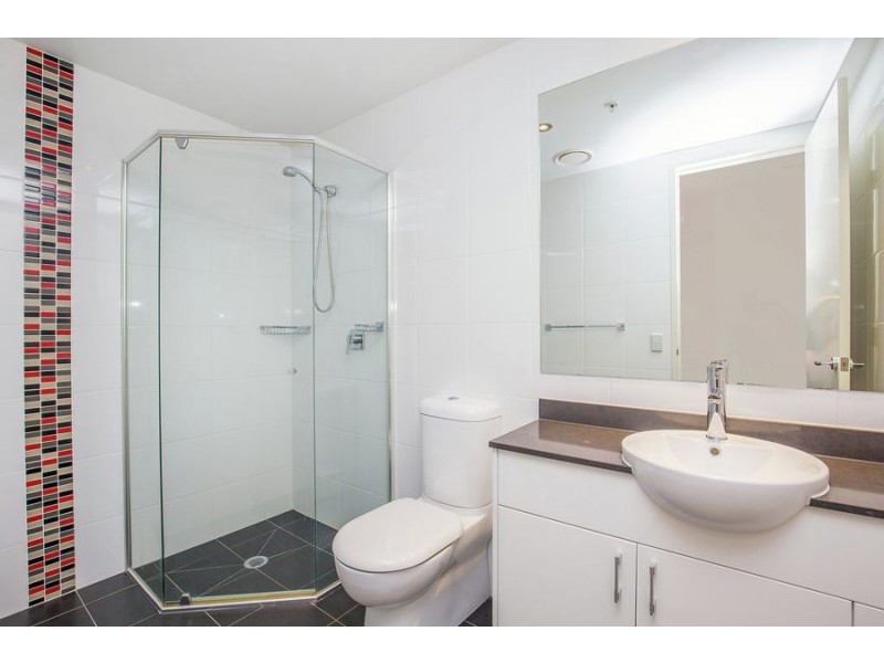 2 Aqua Street, Southport QLD 4215