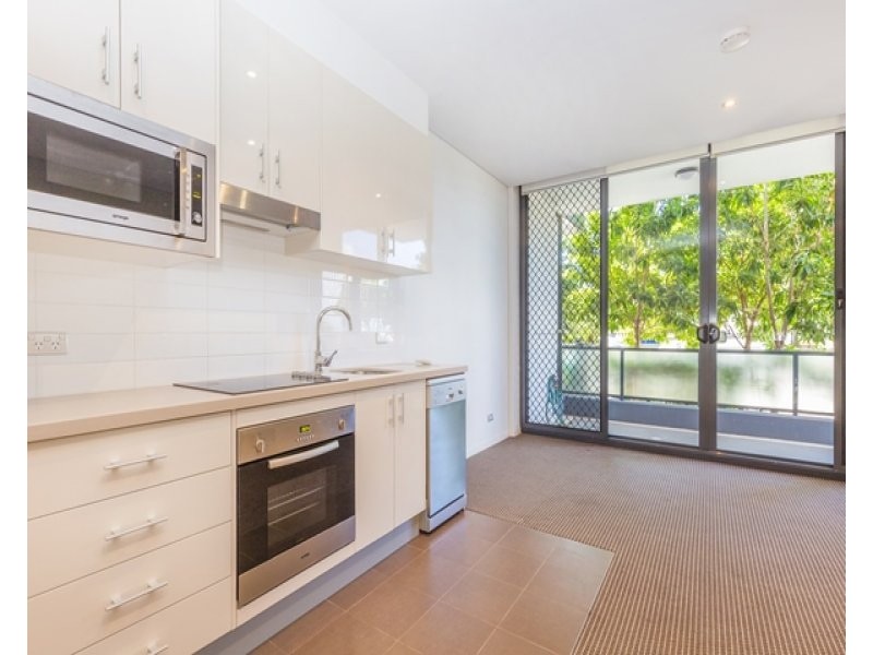 416/2 Aqua Street, Southport QLD 4215