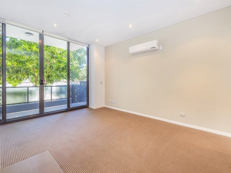 416/2 Aqua Street, Southport QLD 4215