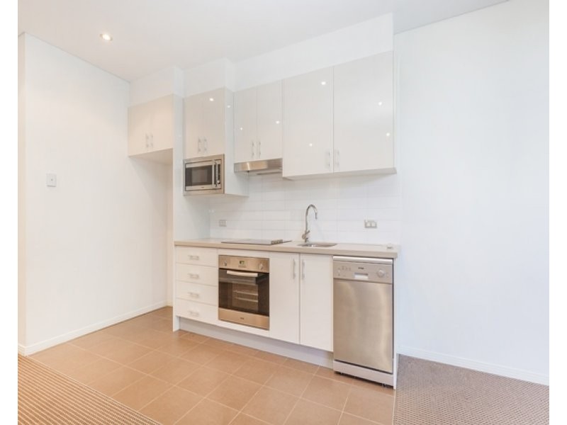 416/2 Aqua Street, Southport QLD 4215