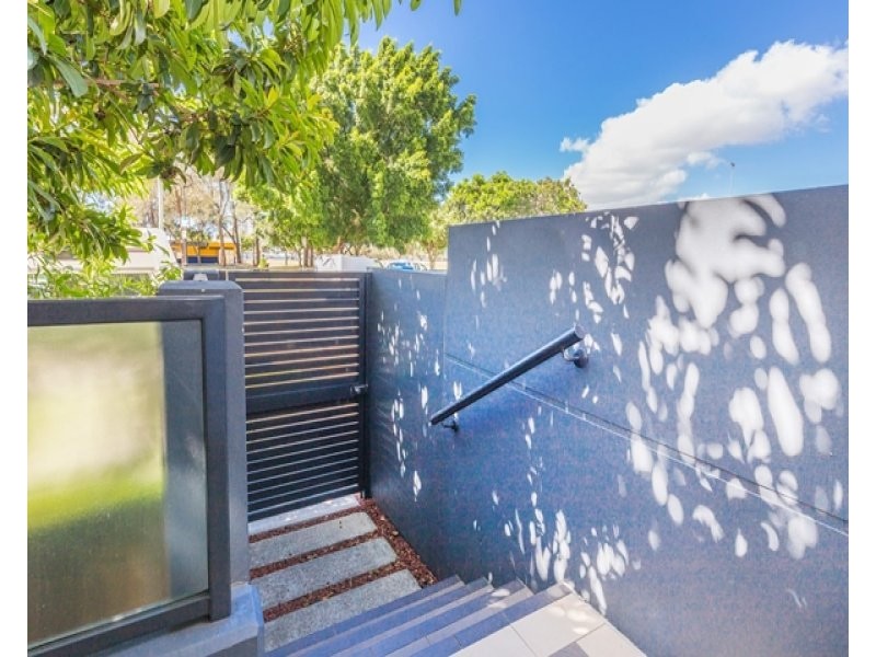 416/2 Aqua Street, Southport QLD 4215