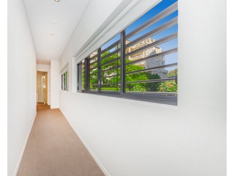 416/2 Aqua Street, Southport QLD 4215