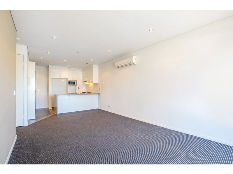 1102/2 Aqua Street, Southport QLD 4215