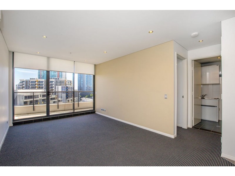 1102/2 Aqua Street, Southport QLD 4215