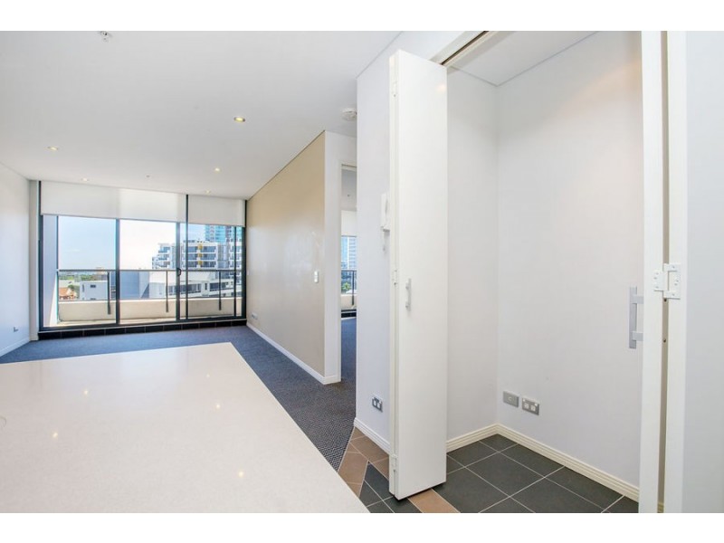 1102/2 Aqua Street, Southport QLD 4215