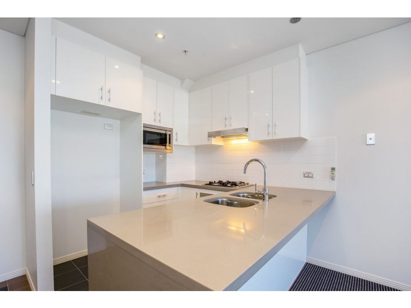 1102/2 Aqua Street, Southport QLD 4215