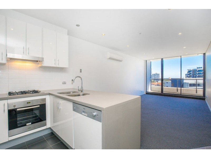 1102/2 Aqua Street, Southport QLD 4215