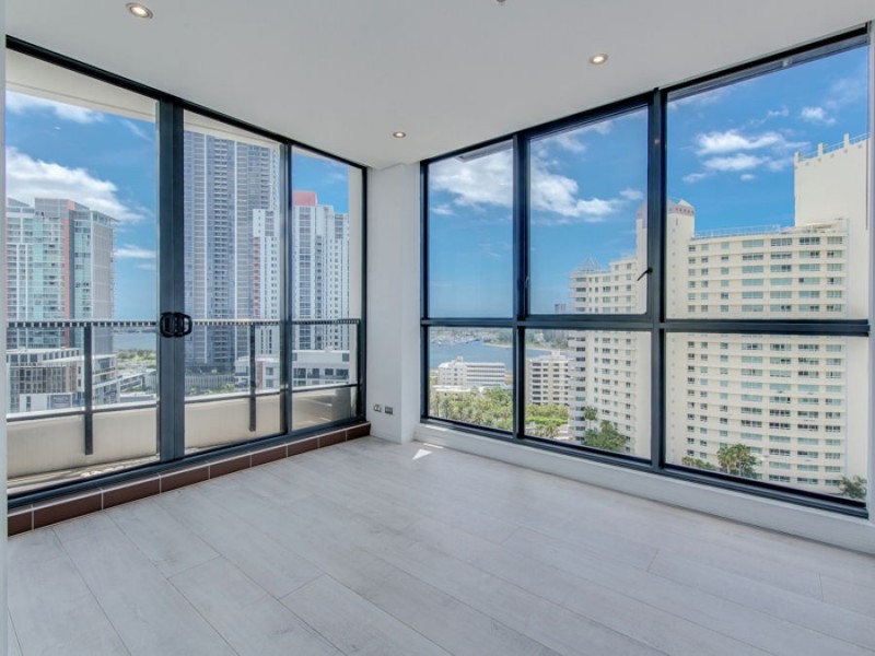 2 Aqua Street, Southport QLD 4215