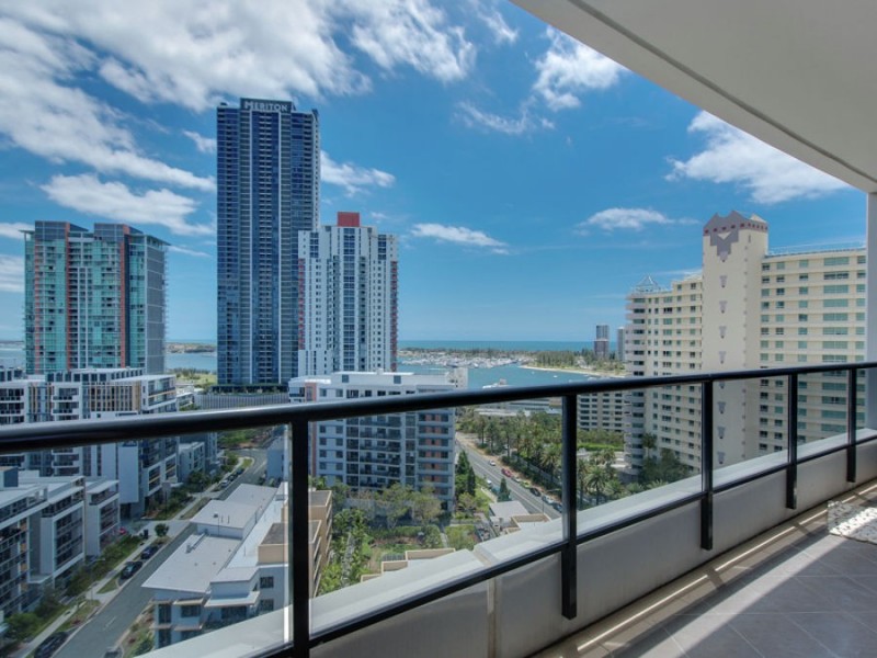 2 Aqua Street, Southport QLD 4215