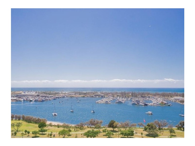 1 Como Crescent, Southport QLD 4215