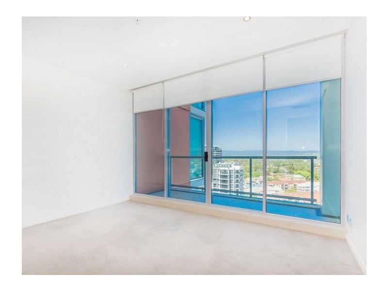 1 Como Crescent, Southport QLD 4215