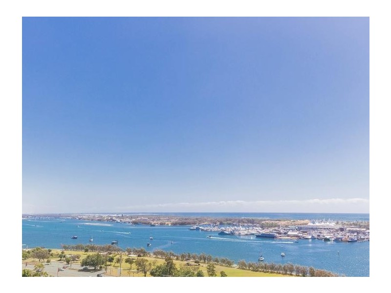 1 Como Crescent, Southport QLD 4215