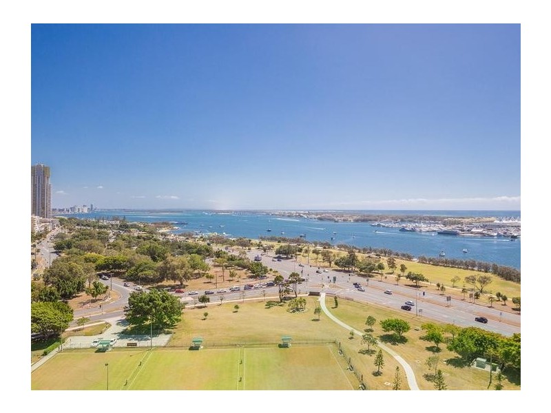 1 Como Crescent, Southport QLD 4215