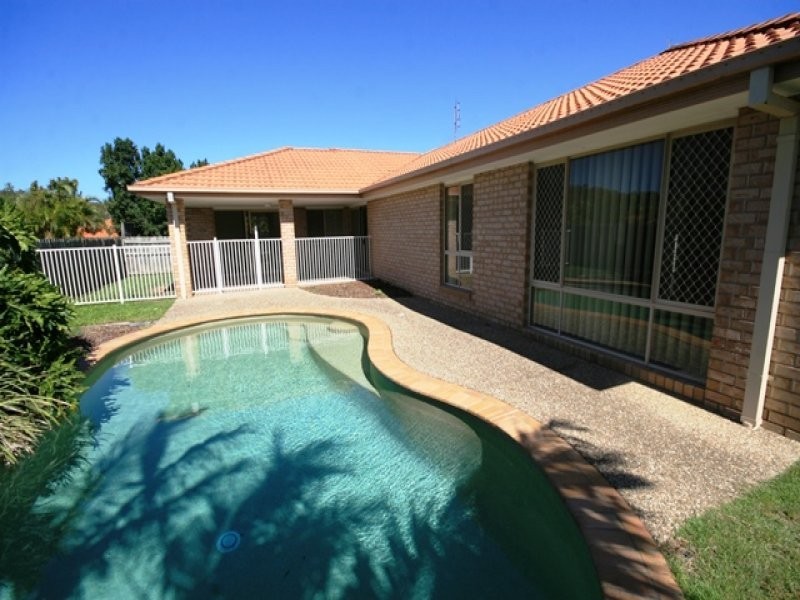 19 Greensborough Crescent, Parkwood QLD 4214