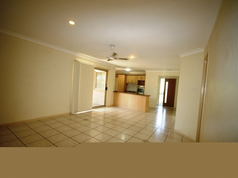 19 Greensborough Crescent, Parkwood QLD 4214