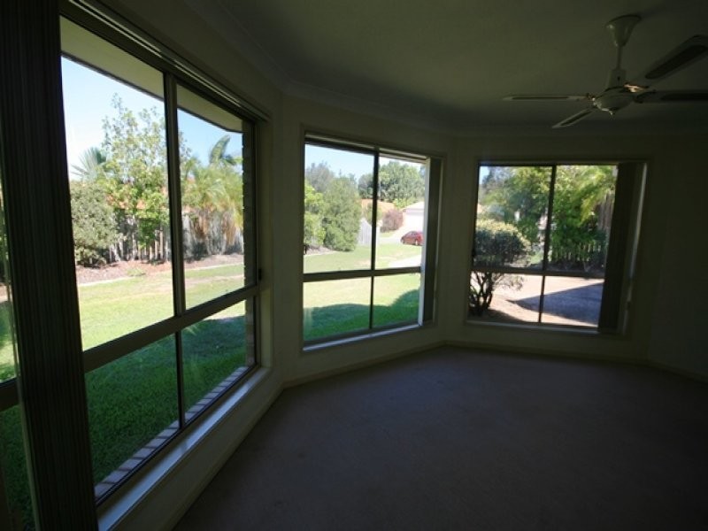 19 Greensborough Crescent, Parkwood QLD 4214