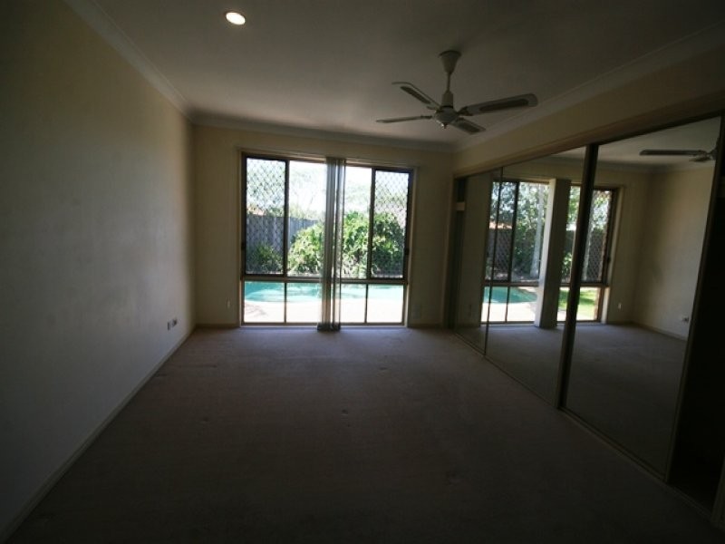 19 Greensborough Crescent, Parkwood QLD 4214