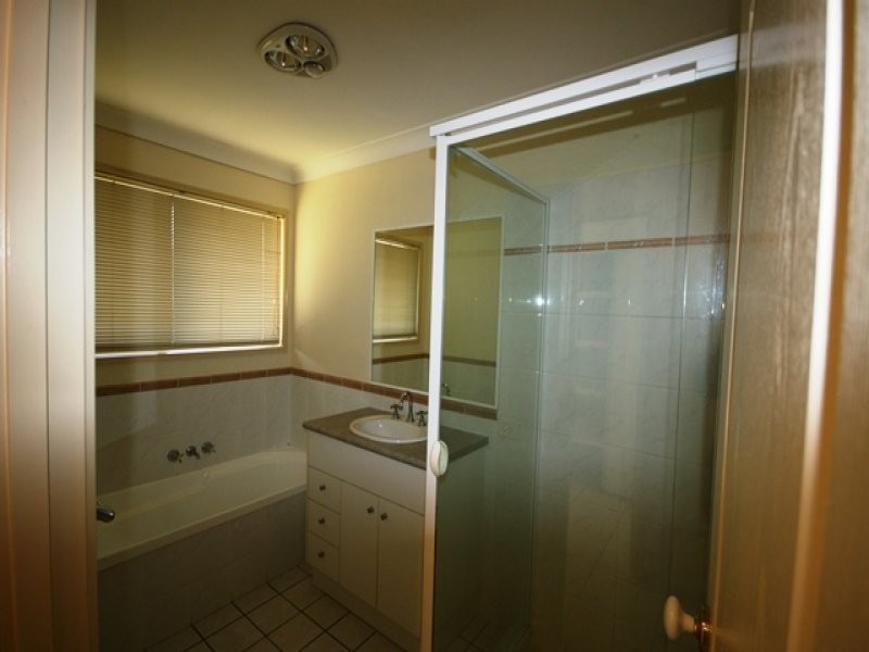 19 Greensborough Crescent, Parkwood QLD 4214