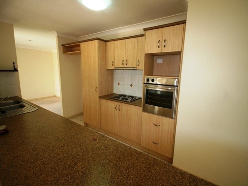 19 Greensborough Crescent, Parkwood QLD 4214