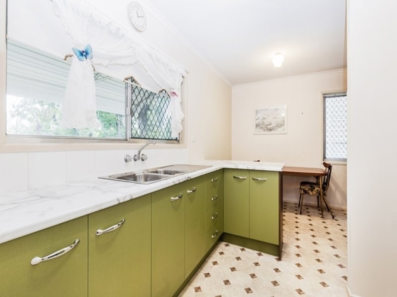 21 Kathleen Avenue, Southport QLD 4215