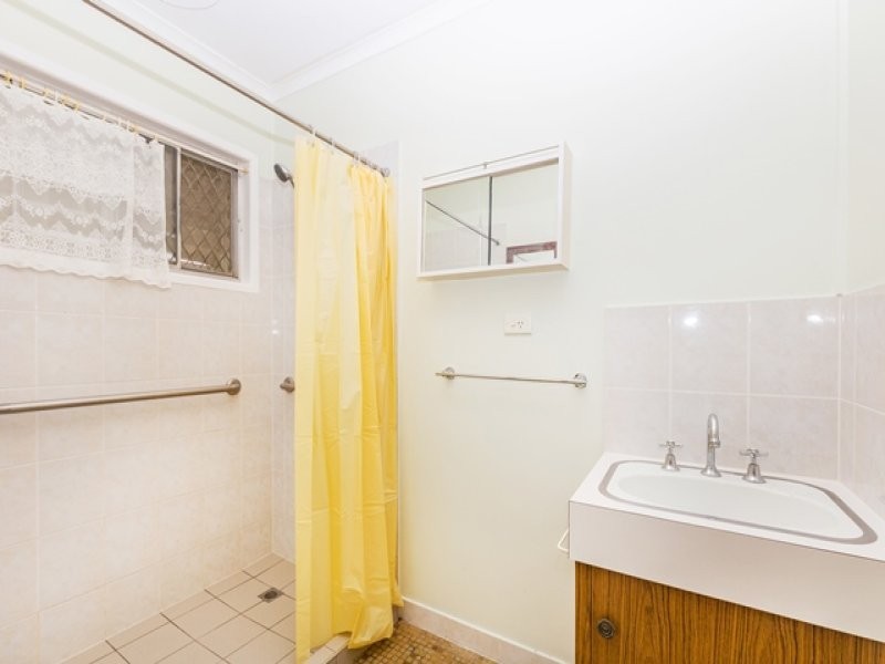 21 Kathleen Avenue, Southport QLD 4215