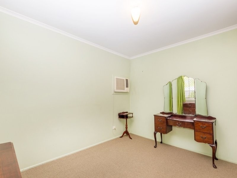 21 Kathleen Avenue, Southport QLD 4215