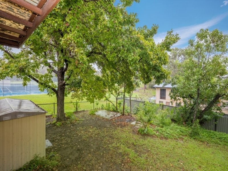 21 Kathleen Avenue, Southport QLD 4215