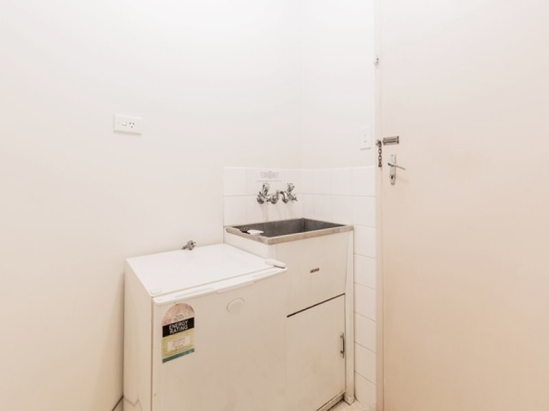 21 Kathleen Avenue, Southport QLD 4215