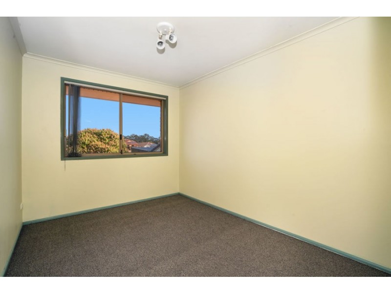 6 Salamander Court, Mermaid Waters QLD 4218