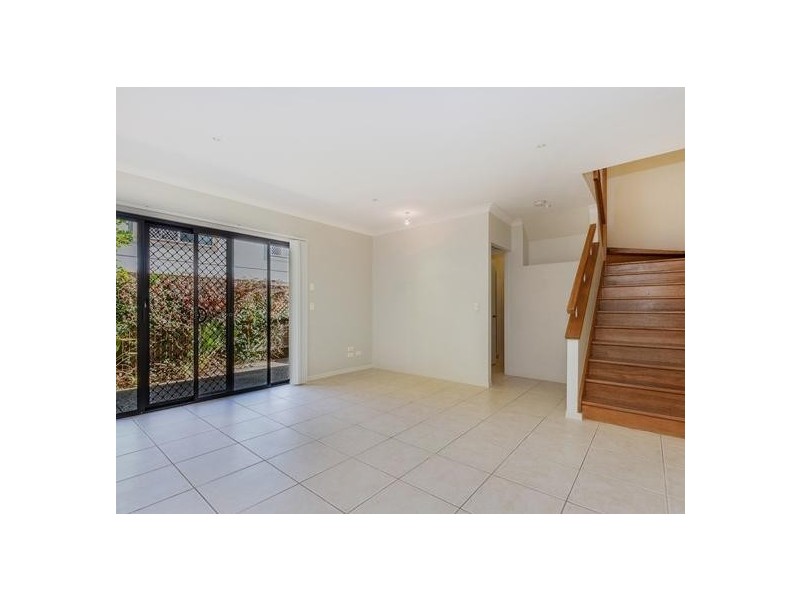 2/190 Queen Street, Southport QLD 4215