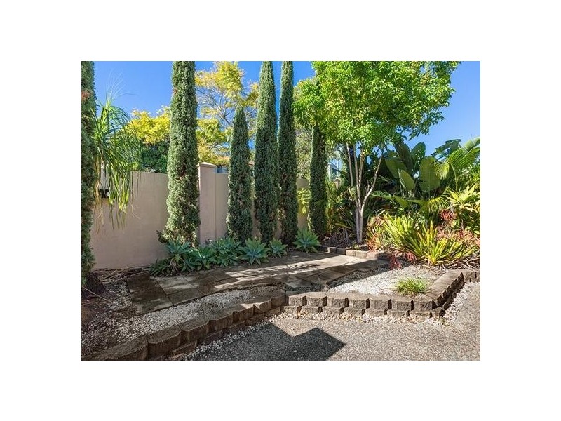 2/190 Queen Street, Southport QLD 4215