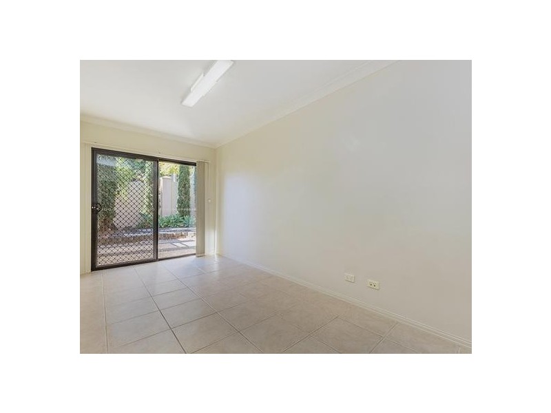 2/190 Queen Street, Southport QLD 4215