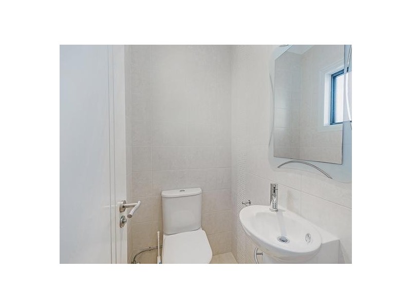 2/190 Queen Street, Southport QLD 4215