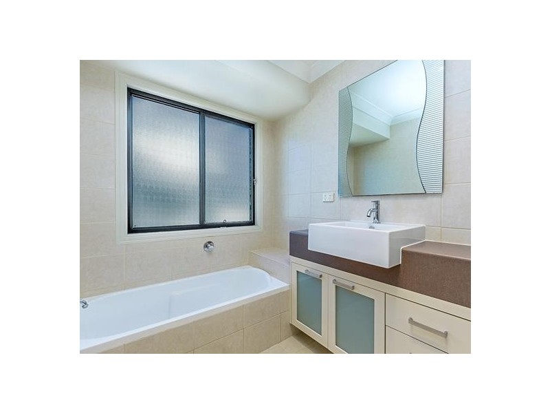 2/190 Queen Street, Southport QLD 4215