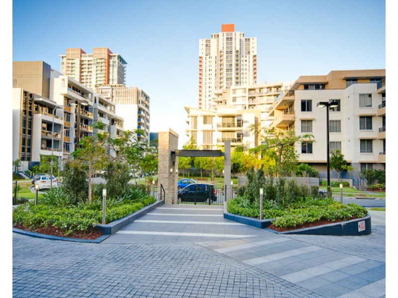 2101/2 Aqua Street, Southport QLD 4215