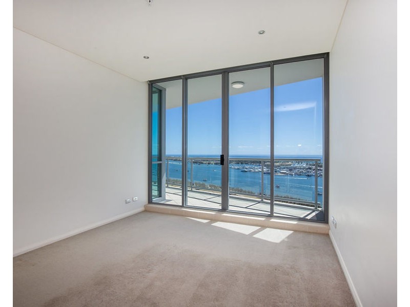 2305/1 Como Crescent, Southport QLD 4215