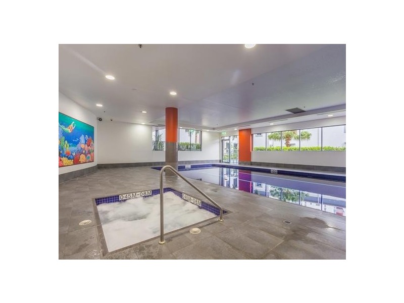2/1 Aqua Street, Southport QLD 4215