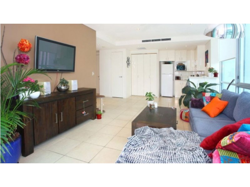 708/1 Como Crescent, Southport QLD 4215