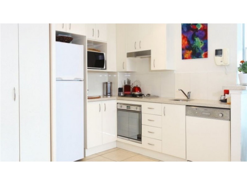708/1 Como Crescent, Southport QLD 4215