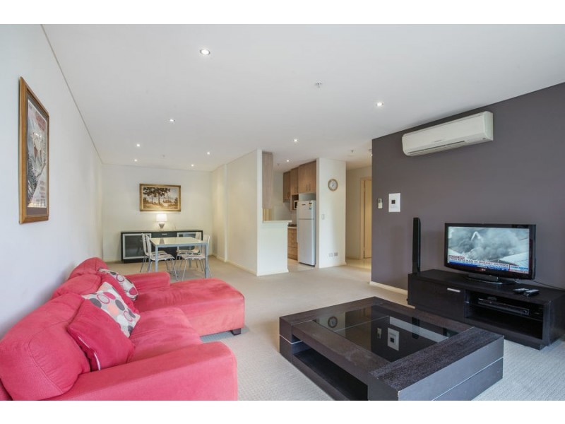 314/3 Como Crescent, Southport QLD 4215