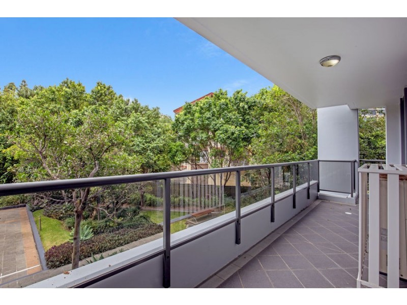 314/3 Como Crescent, Southport QLD 4215