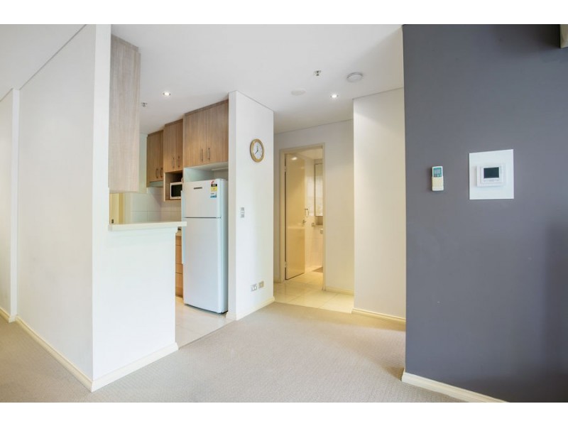 314/3 Como Crescent, Southport QLD 4215