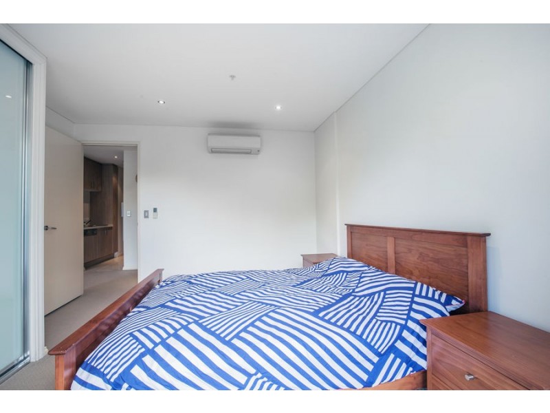 314/3 Como Crescent, Southport QLD 4215