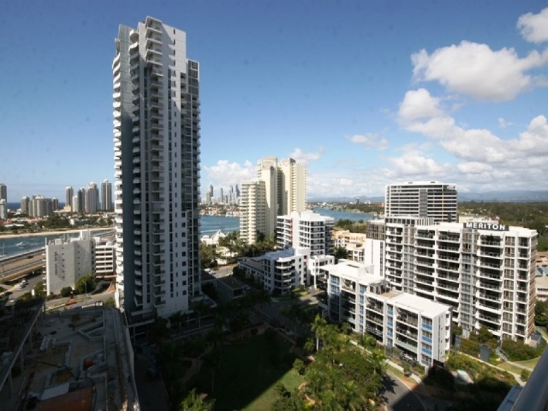 1709/1 Como Crescent, Southport QLD 4215