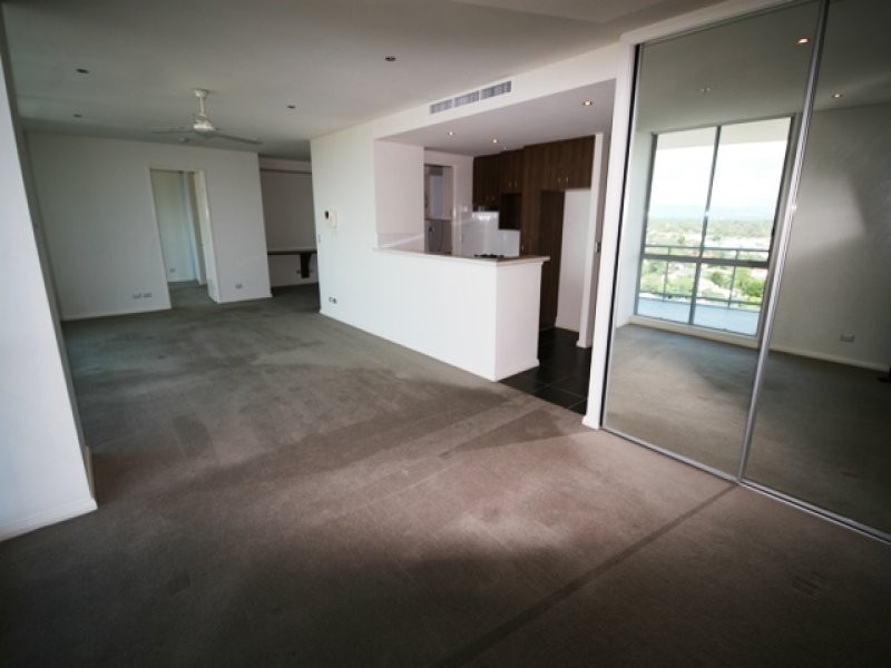 1709/1 Como Crescent, Southport QLD 4215